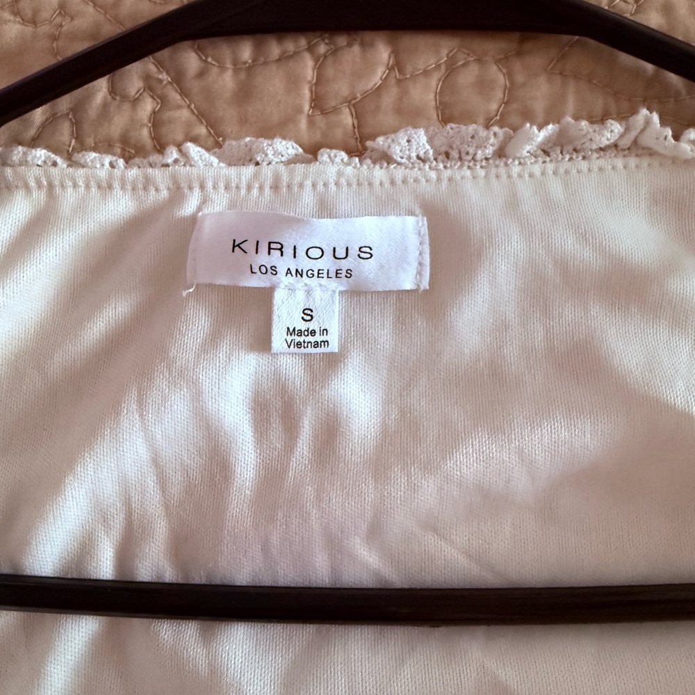 New Look Cream Lace-Up Sleeveless Blouse - Picture 2 of 3